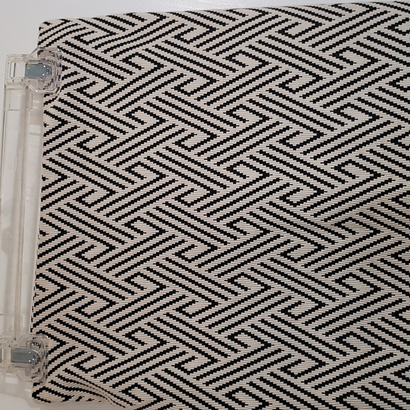 Zara Trafaluc Women's Aztec Print Pencil Skirt Size Medium - Picture 4 of 9